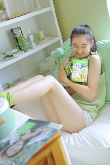 《肉体偿还》在线观看